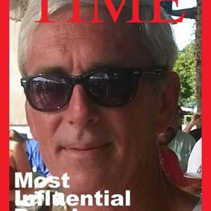 Meet your Posher, Dennis